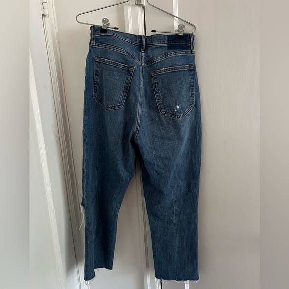 Abercrombie & Fitch Curve Love Ultra High Rise 90s Slim Straight Jean - Picture 4 of 8